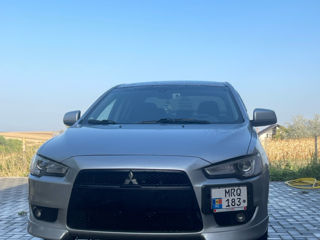 Mitsubishi Lancer foto 5