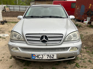 Mercedes M-Class foto 2