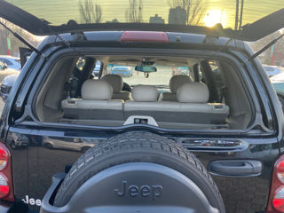 Jeep Cherokee foto 18