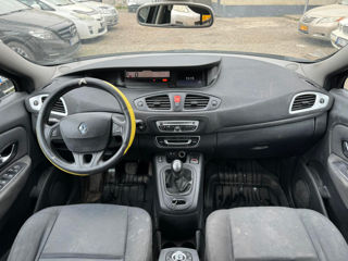 Renault Grand Scenic foto 8