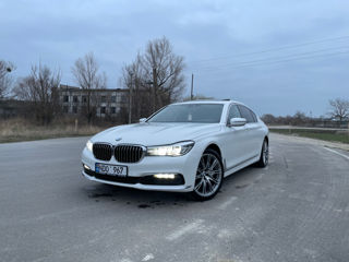 BMW 7 Series foto 2