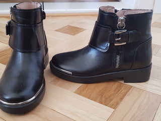 Vind botine zara pt fetita