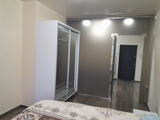 Apartament cu 2 camere, 100 m², Sculeni, Chișinău foto 10