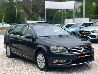 Volkswagen Passat foto 2