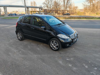 Mercedes A-Class foto 3