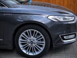 Ford Mondeo foto 3