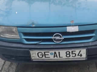 Opel Astra foto 2