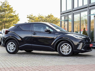 Toyota C-HR foto 4