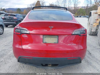 Tesla Model Y foto 4