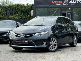 Toyota Auris foto 1