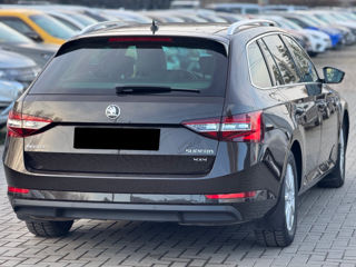 Skoda Superb foto 5