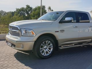 Dodge Ram foto 2