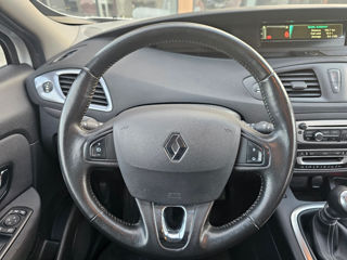 Renault Grand Scenic foto 12