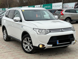 Mitsubishi Outlander foto 4