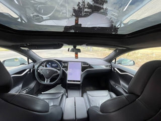 Tesla Model S foto 10