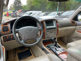 Toyota Land Cruiser foto 7