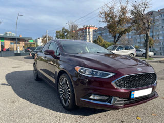 Ford Fusion foto 2