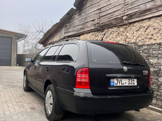 Skoda Octavia foto 3