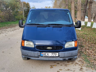 Ford Transit foto 2