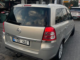 Opel Zafira foto 4