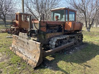 Buldozer DT-75