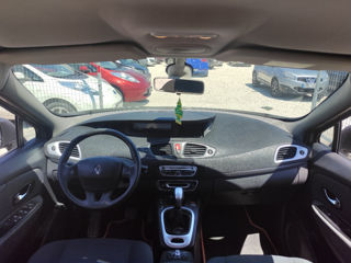 Renault Grand Scenic foto 6