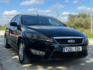 Ford Mondeo foto 1