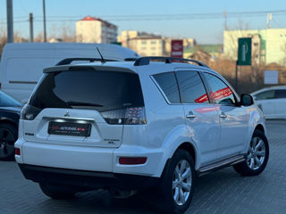 Mitsubishi Outlander foto 6