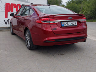 Ford Fusion foto 5