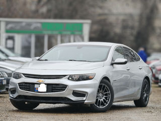 Chevrolet Malibu foto 2