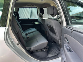 Renault Grand Scenic foto 8