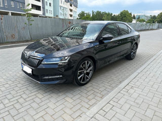 Skoda Superb foto 2