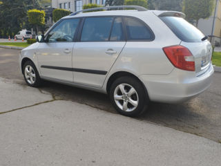 Skoda Fabia foto 2