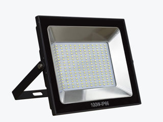 Projector cu led, proiectoare led, panlight, iluminarea cu led in Moldova, iluminat exterior LED foto 8