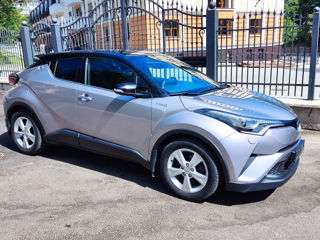 Toyota C-HR foto 4