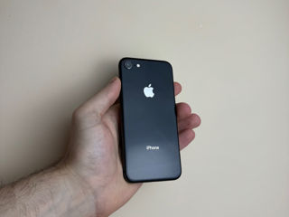 iPhone 8 64gb negru 1450Lei in Original!