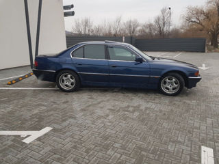 BMW 7 Series foto 10