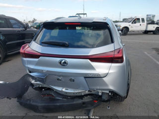 Lexus UX foto 15