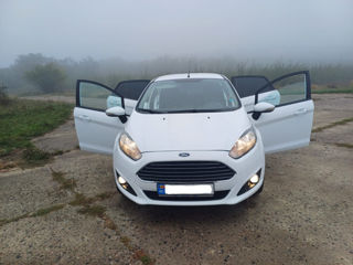 Ford Fiesta foto 5