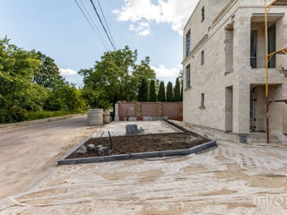 Townhouse zona Ciocirliei(str Trifan Balta) foto 4