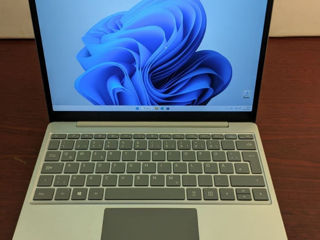 Microsoft surface laptop go foto 4