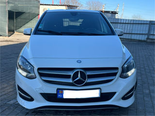 Mercedes B-Class foto 3