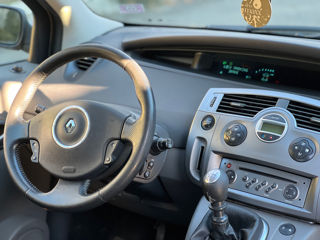 Renault Scenic foto 8