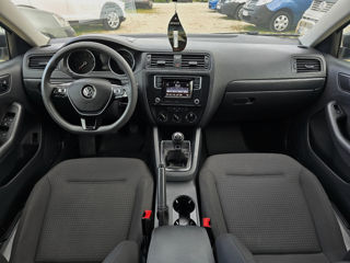 Volkswagen Jetta foto 6