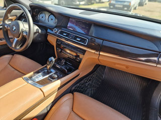 BMW 7 Series foto 13