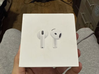 Airpods 4 sigil