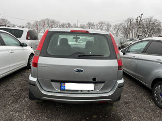 Ford Fusion foto 4