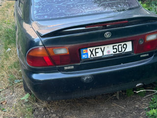 Mazda 323 foto 2