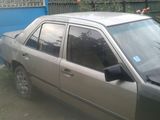 Mercedes Series (W124) foto 3