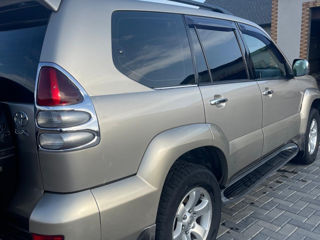 Toyota Land Cruiser Prado foto 4